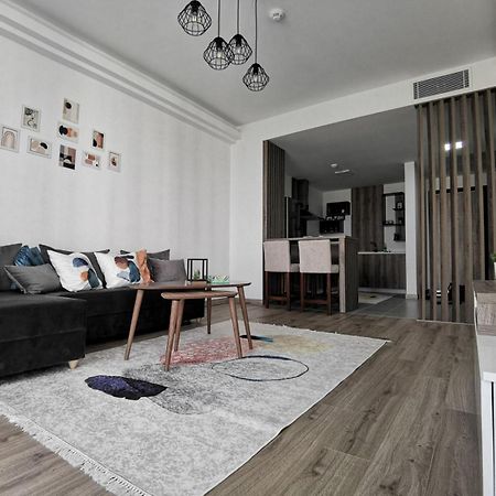 Oak Sky Apartment Spa & Fitness Skopje Exterior photo